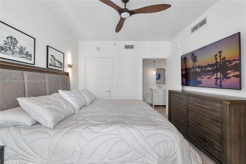 Снять в аренду кондоминиум в Майами-Бич, Флорида 1 спальня, 93.92м2, № 1822037 - фото 6