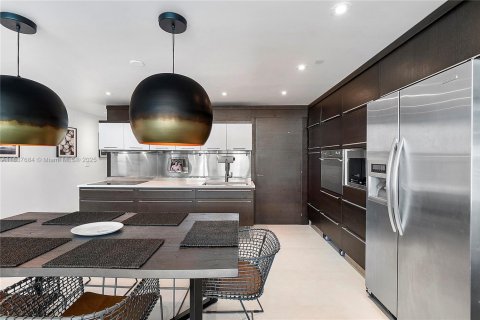 Снять в аренду кондоминиум в Майами-Бич, Флорида 1 спальня, 93.92м2, № 1822037 - фото 19