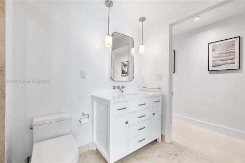 Снять в аренду кондоминиум в Майами-Бич, Флорида 1 спальня, 93.92м2, № 1822037 - фото 10