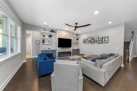 Villa ou maison à vendre à Tampa, Floride: 5 chambres, 343.37 m2 № 2195587 - photo 8