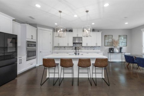 Villa ou maison à vendre à Tampa, Floride: 5 chambres, 343.37 m2 № 2195587 - photo 10