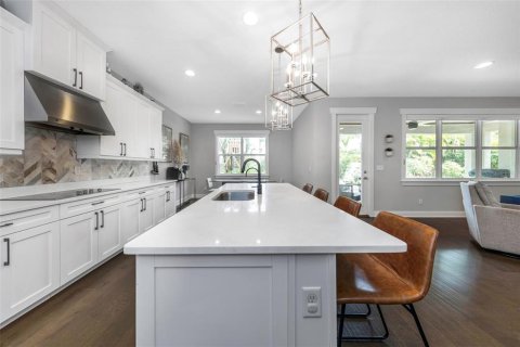 Villa ou maison à vendre à Tampa, Floride: 5 chambres, 343.37 m2 № 2195587 - photo 12