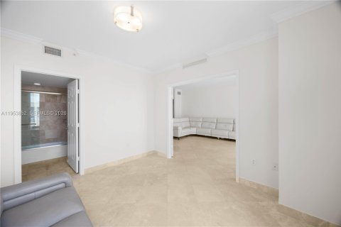 Copropriété à vendre à Hallandale Beach, Floride: 3 chambres, 161.46 m2 № 2009748 - photo 13