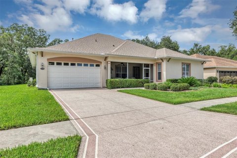 House in Leesburg, Florida 3 bedrooms, 219.16 sq.m. № 2197951 - photo 2
