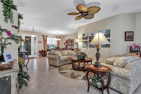 House in Leesburg, Florida 3 bedrooms, 219.16 sq.m. № 2197951 - photo 7