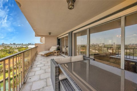 Copropriété à vendre à Miami, Floride: 2 chambres, 181.16 m2 № 1980399 - photo 28