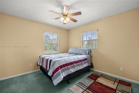 House in Ocala, Florida 3 bedrooms, 166.85 sq.m. № 1875200 - photo 21
