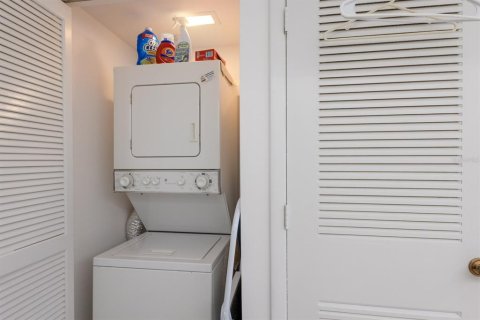 Купить кондоминиум в Лонгбоут-Ки, Флорида 6 комнат, 99.96м2, № 1839975 - фото 12