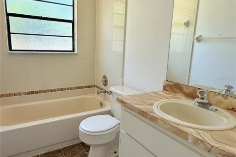 Villa ou maison à vendre à Deltona, Floride: 2 chambres, 89.28 m2 № 1853371 - photo 24