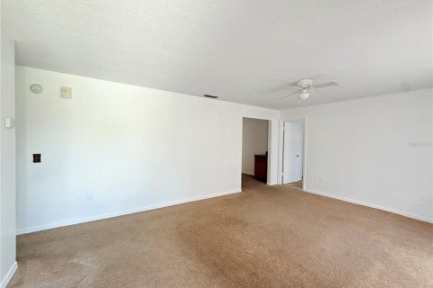 Villa ou maison à vendre à Deltona, Floride: 2 chambres, 89.28 m2 № 1853371 - photo 2