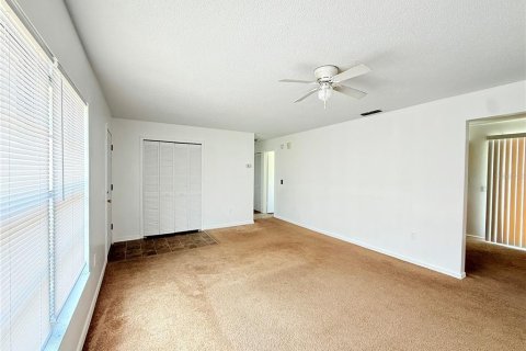 Villa ou maison à vendre à Deltona, Floride: 2 chambres, 89.28 m2 № 1853371 - photo 3