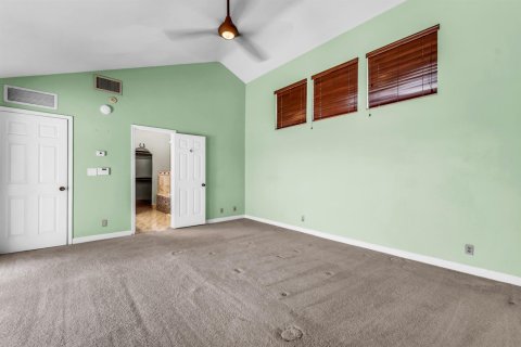 House in Plantation, Florida 4 bedrooms, 361.02 sq.m. № 2086913 - photo 25