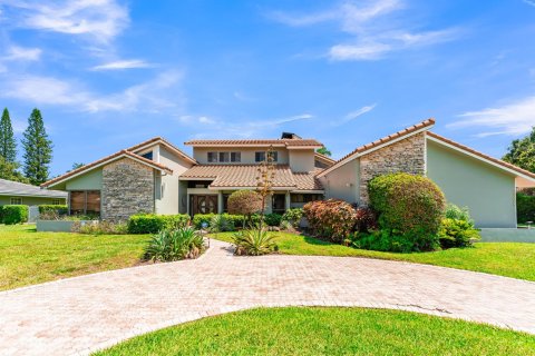 House in Plantation, Florida 4 bedrooms, 361.02 sq.m. № 2086913