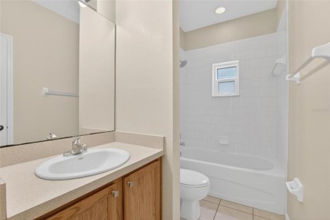 Adosado en venta en Brandon, Florida, 3 dormitorios, 126.16 m2 № 2196574 - foto 15
