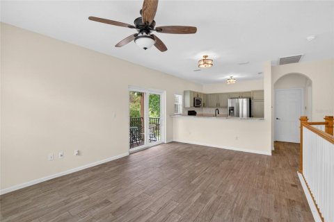 Adosado en venta en Brandon, Florida, 3 dormitorios, 126.16 m2 № 2196574 - foto 6