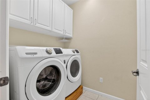 Adosado en venta en Brandon, Florida, 3 dormitorios, 126.16 m2 № 2196574 - foto 14