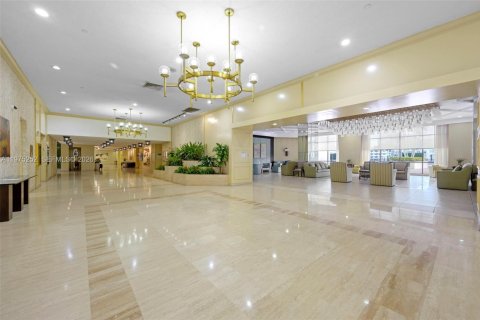 Condominio en venta en Miami Beach, Florida, 1 dormitorio, 76.18 m2 № 2090581 - foto 24