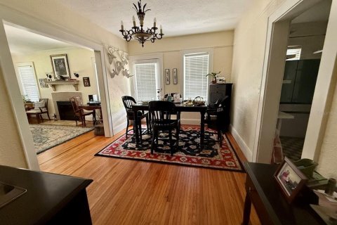 House in Lakeland, Florida 3 bedrooms, 163.14 sq.m. № 2150359 - photo 10