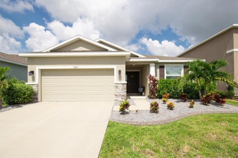 House in Wimauma, Florida 3 bedrooms, 171.31 sq.m. № 1835741 - photo 1