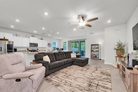 House in Wimauma, Florida 3 bedrooms, 171.31 sq.m. № 1835741 - photo 12