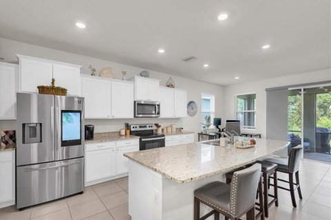 House in Wimauma, Florida 3 bedrooms, 171.31 sq.m. № 1835741 - photo 4
