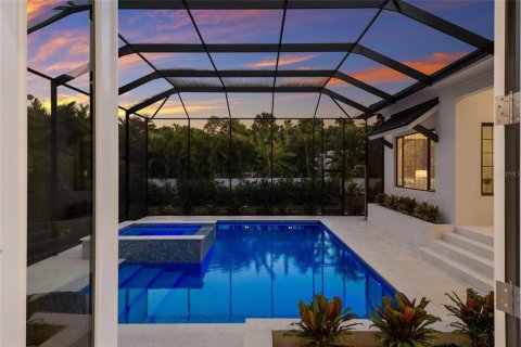 House in Sarasota, Florida 4 bedrooms, 455.78 sq.m. № 2093262 - photo 17