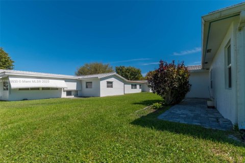Villa ou maison à vendre à Plantation, Floride: 3 chambres, 129.88 m2 № 2268563 - photo 21