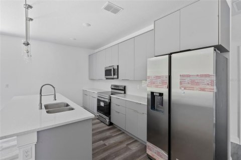 Casa en venta en Ocala, Florida, 4 dormitorios, 139.63 m2 № 1717814 - foto 9