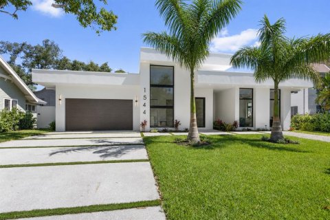 House in Bradenton, Florida 4 bedrooms, 252.69 sq.m. № 2200085 - photo 3