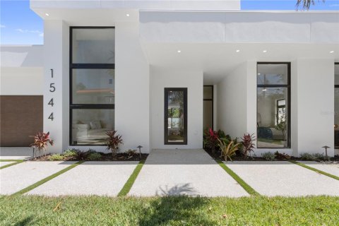 House in Bradenton, Florida 4 bedrooms, 252.69 sq.m. № 2200085 - photo 4