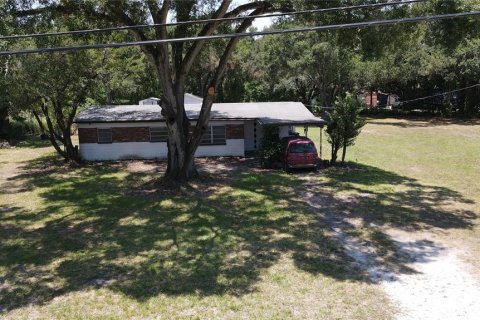 Commercial property in Tampa, Florida 88.91 sq.m. № 2219185