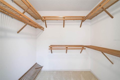 Villa ou maison à vendre à Sarasota, Floride: 3 chambres, 241.08 m2 № 2391678 - photo 18