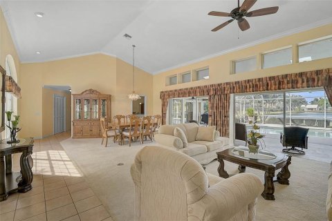Villa ou maison à vendre à Sarasota, Floride: 3 chambres, 241.08 m2 № 2391678 - photo 8