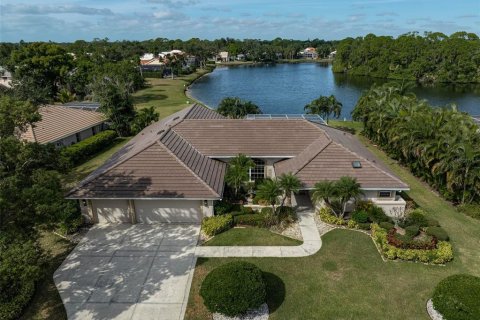 Villa ou maison à Sarasota, Floride 3 chambres, 241.08 m2 № 2391678