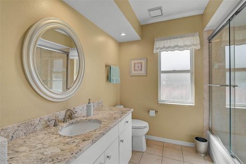 Villa ou maison à vendre à Sarasota, Floride: 3 chambres, 241.08 m2 № 2391678 - photo 20