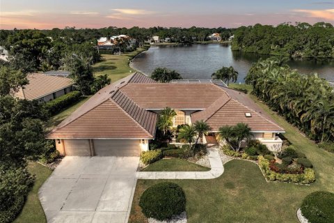 Villa ou maison à vendre à Sarasota, Floride: 3 chambres, 241.08 m2 № 2391678 - photo 3