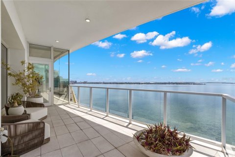 Condo in Tampa, Florida, 4 bedrooms  № 1843154 - photo 14