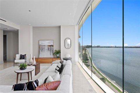Condo in Tampa, Florida, 4 bedrooms  № 1843154 - photo 15