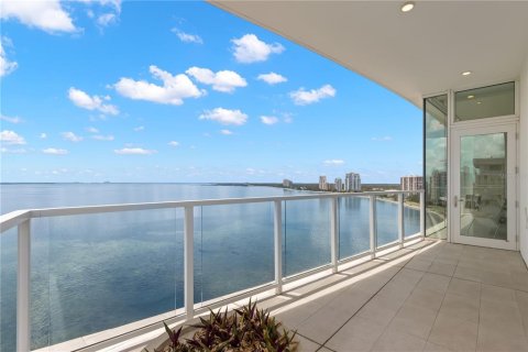 Condo in Tampa, Florida, 4 bedrooms  № 1843154 - photo 28
