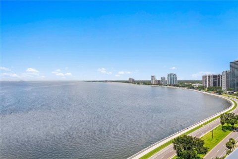 Condo in Tampa, Florida, 4 bedrooms  № 1843154 - photo 3