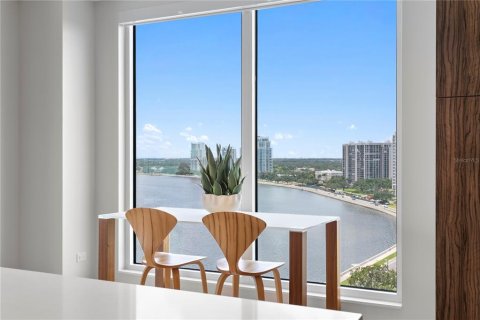 Condo in Tampa, Florida, 4 bedrooms  № 1843154 - photo 27