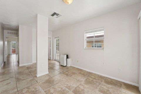 Adosado en venta en Fort Lauderdale, Florida, 4 dormitorios, 281.87 m2 № 2147214 - foto 30