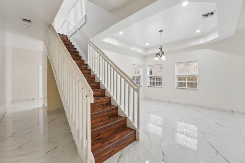 Adosado en venta en Fort Lauderdale, Florida, 4 dormitorios, 281.87 m2 № 2147214 - foto 9