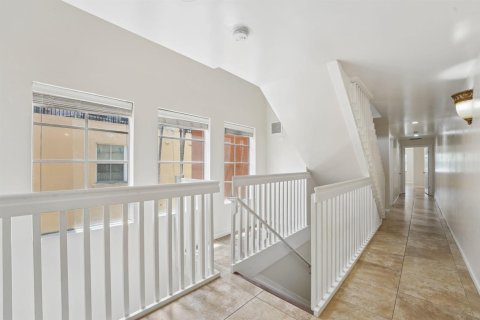 Adosado en venta en Fort Lauderdale, Florida, 4 dormitorios, 281.87 m2 № 2147214 - foto 14