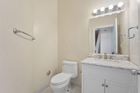 Adosado en venta en Fort Lauderdale, Florida, 4 dormitorios, 281.87 m2 № 2147214 - foto 15