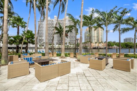 Hôtel, hôtellerie à vendre à Fort Lauderdale, Floride: 1 chambre, 50.91 m2 № 1237963 - photo 19