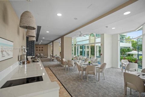 Hôtel, hôtellerie à vendre à Fort Lauderdale, Floride: 1 chambre, 50.91 m2 № 1237963 - photo 24