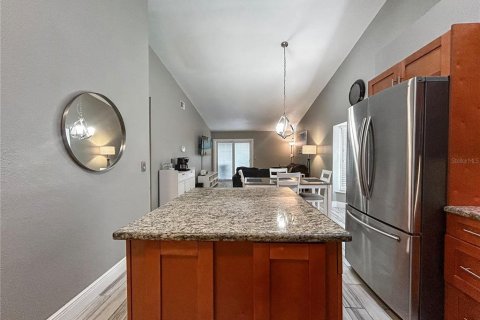 Condo in Tampa, Florida, 2 bedrooms  № 1880712 - photo 7