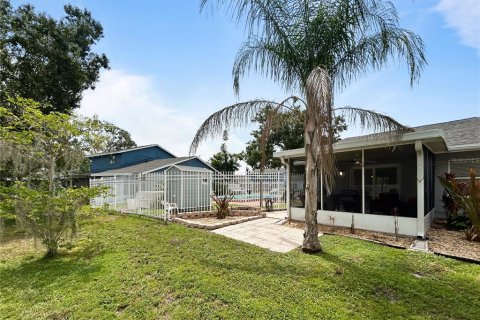 Condo in Tampa, Florida, 2 bedrooms  № 1880712 - photo 23