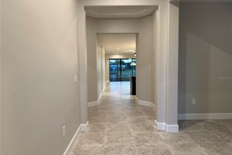 House in Kissimmee, Florida 4 bedrooms, 225.2 sq.m. № 2136418 - photo 12